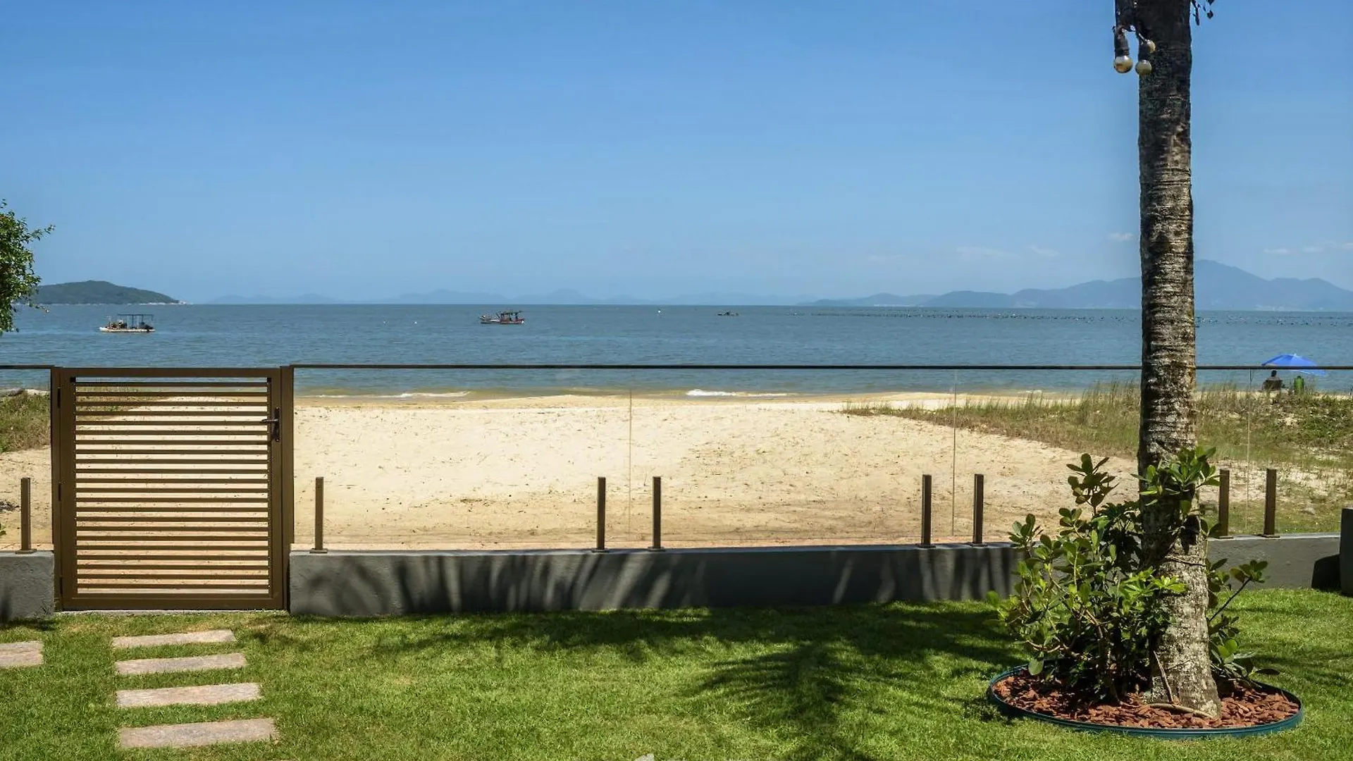 度假居 Casa 6Q Pe Na Areia Em Bombinhas Abm0101别墅